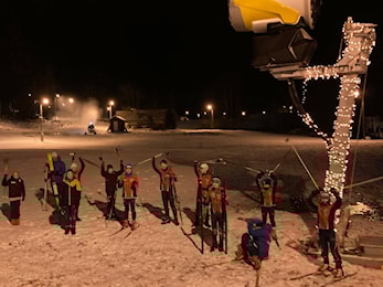 Årets første skitrening - på (kunst) snø!